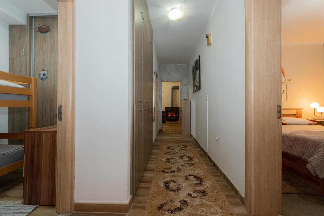 Sea Front 171 Apartment Kotor Exterior photo
